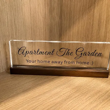 アパート The Garden Ruse, Private Garden & Free Parking ルセ